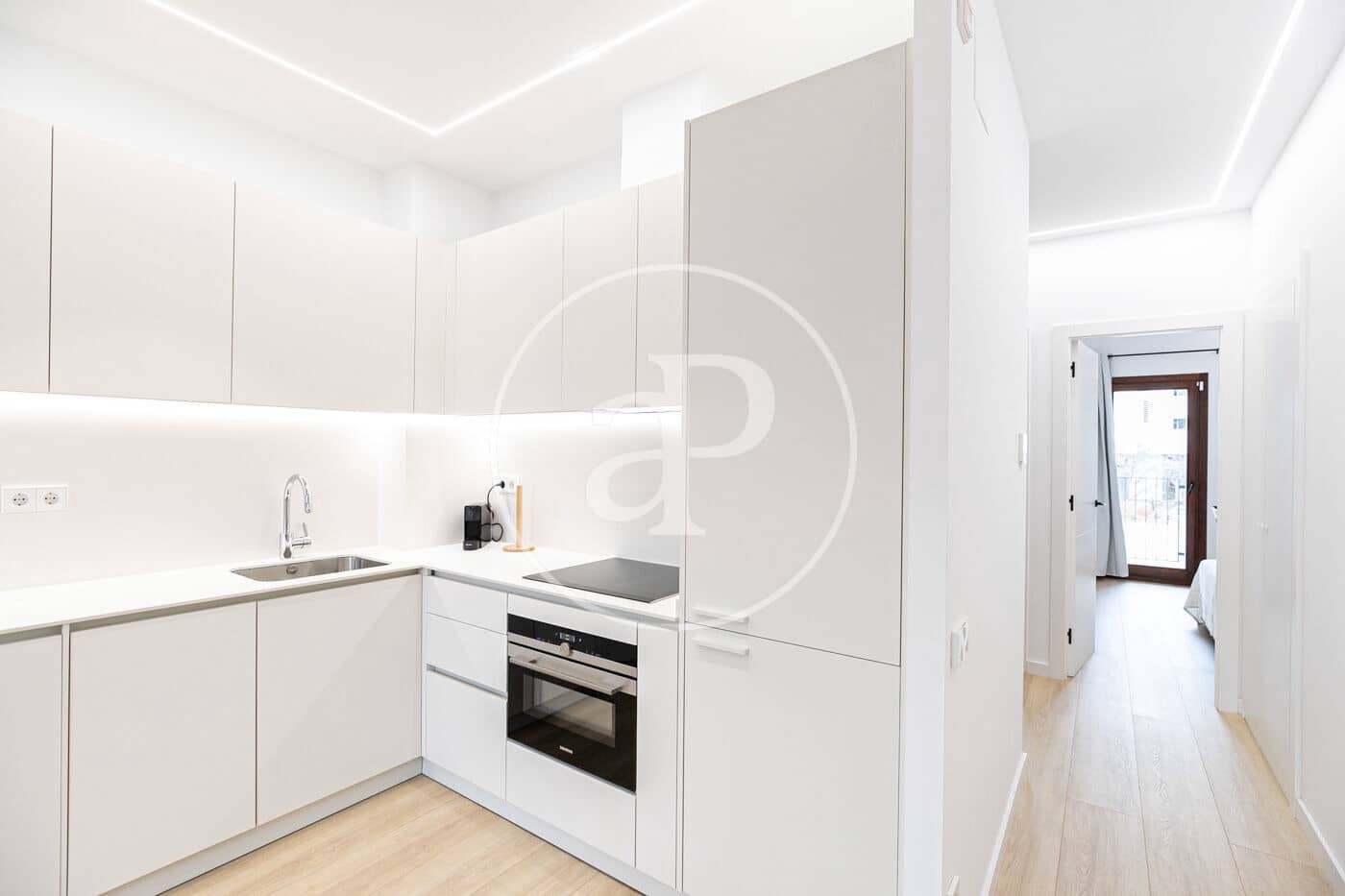 2 soveværelse Lejlighed til leje i Barcelona by - € 1.950 (Ref: 9975411)