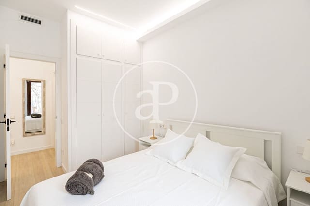 2 soveværelse Lejlighed til leje i El Poblenou, Barcelona by - € 1.950 (Ref: 9975411)