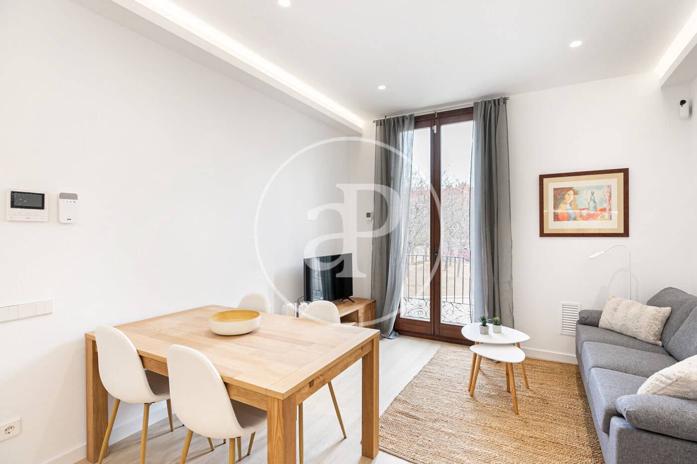 2 soveværelse Lejlighed til leje i Barcelona by - € 1.950 (Ref: 9975411)