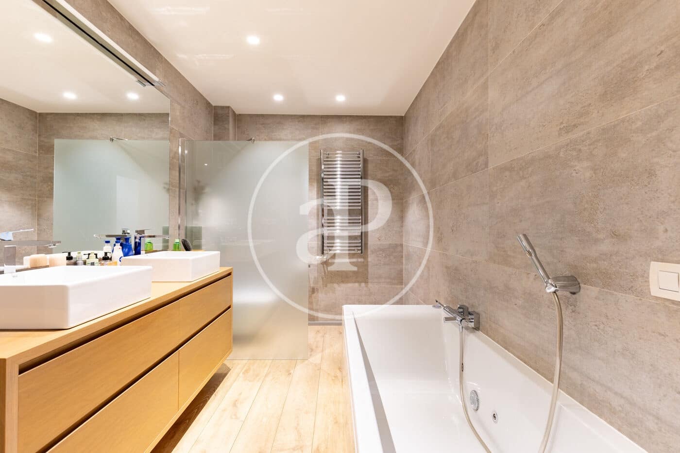 4 sypialnia Apartament na sprzedaż w Sant Cugat del Valles z basenem - 1 380 000 € (Ref: 9975414)