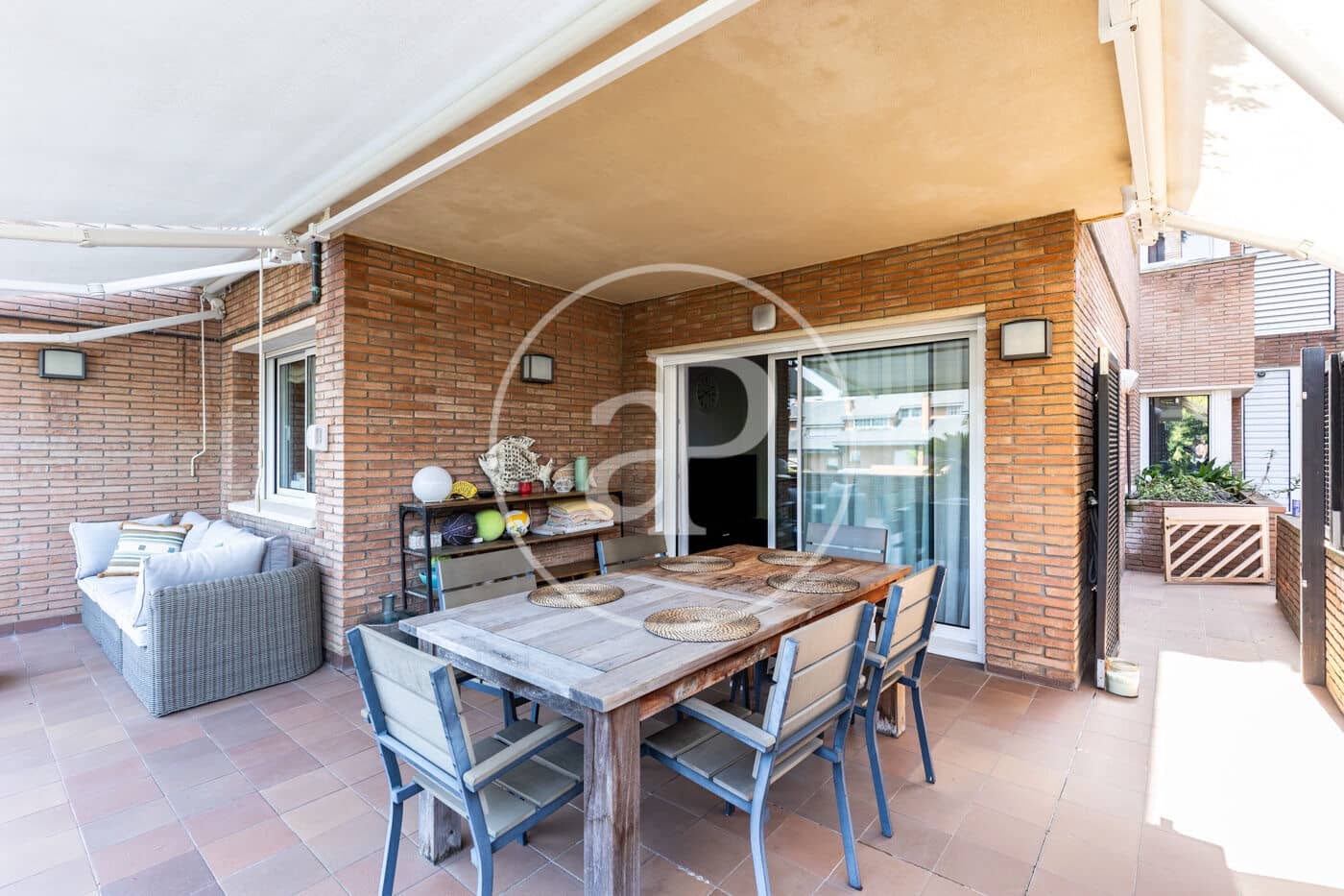 4 sypialnia Apartament na sprzedaż w Sant Cugat del Valles z basenem - 1 380 000 € (Ref: 9975414)