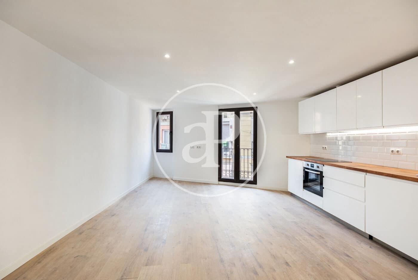 2 sypialnia Apartament na sprzedaż w Miasto Barcelona - 335 000 € (Ref: 9975415)