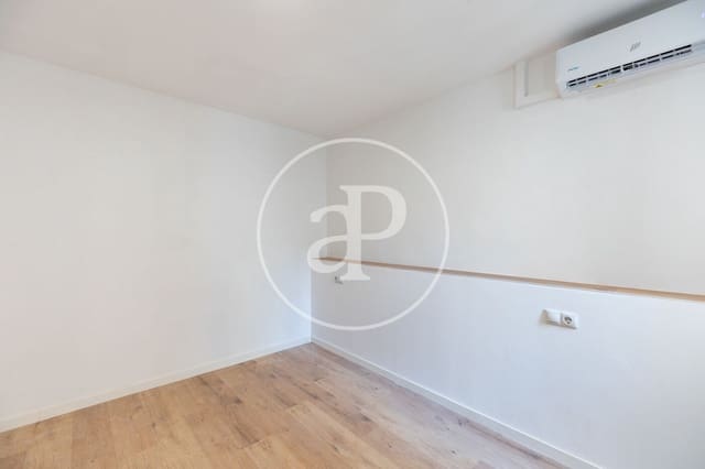 2 sypialnia Apartament na sprzedaż w El Raval, Miasto Barcelona - 335 000 € (Ref: 9975415)