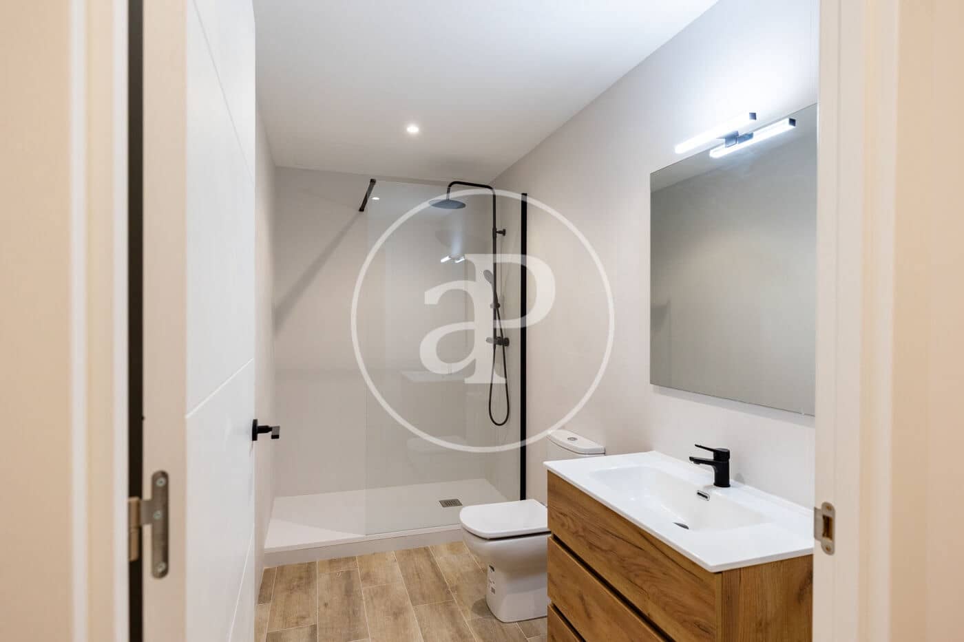 2 sypialnia Apartament na sprzedaż w Miasto Barcelona - 335 000 € (Ref: 9975415)