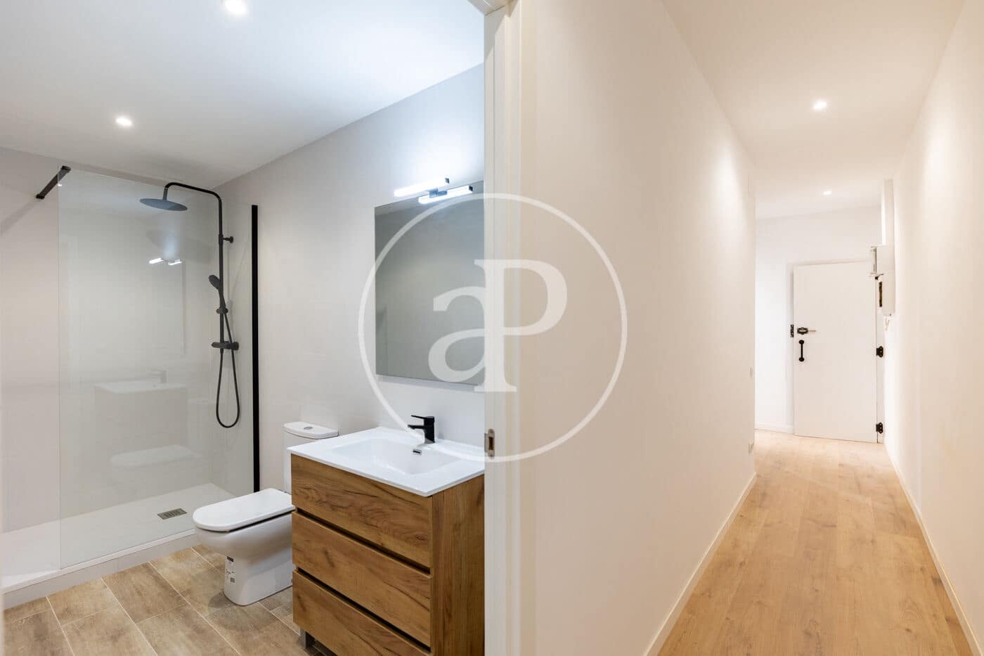 2 sypialnia Apartament na sprzedaż w Miasto Barcelona - 335 000 € (Ref: 9975415)