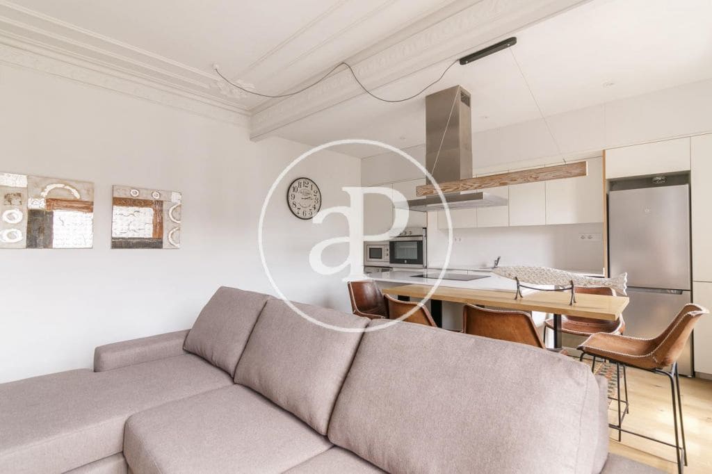 2 soverom Leilighet til leie i Barcelona by - € 2 850 (Ref: 9975416)