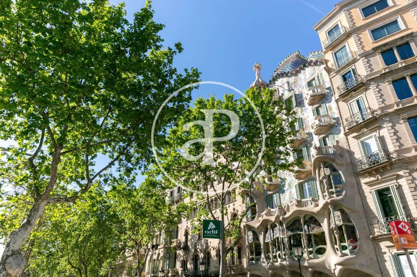 2 soverom Leilighet til leie i Barcelona by - € 2 850 (Ref: 9975416)