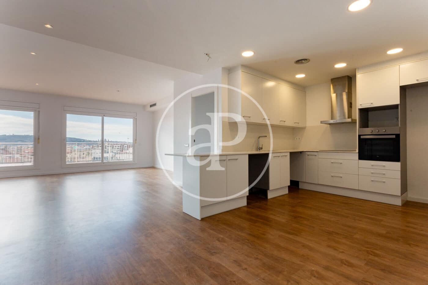 4 camera da letto Attico da affittare in Barcelona citta - 3.289 € (Rif: 9977312)