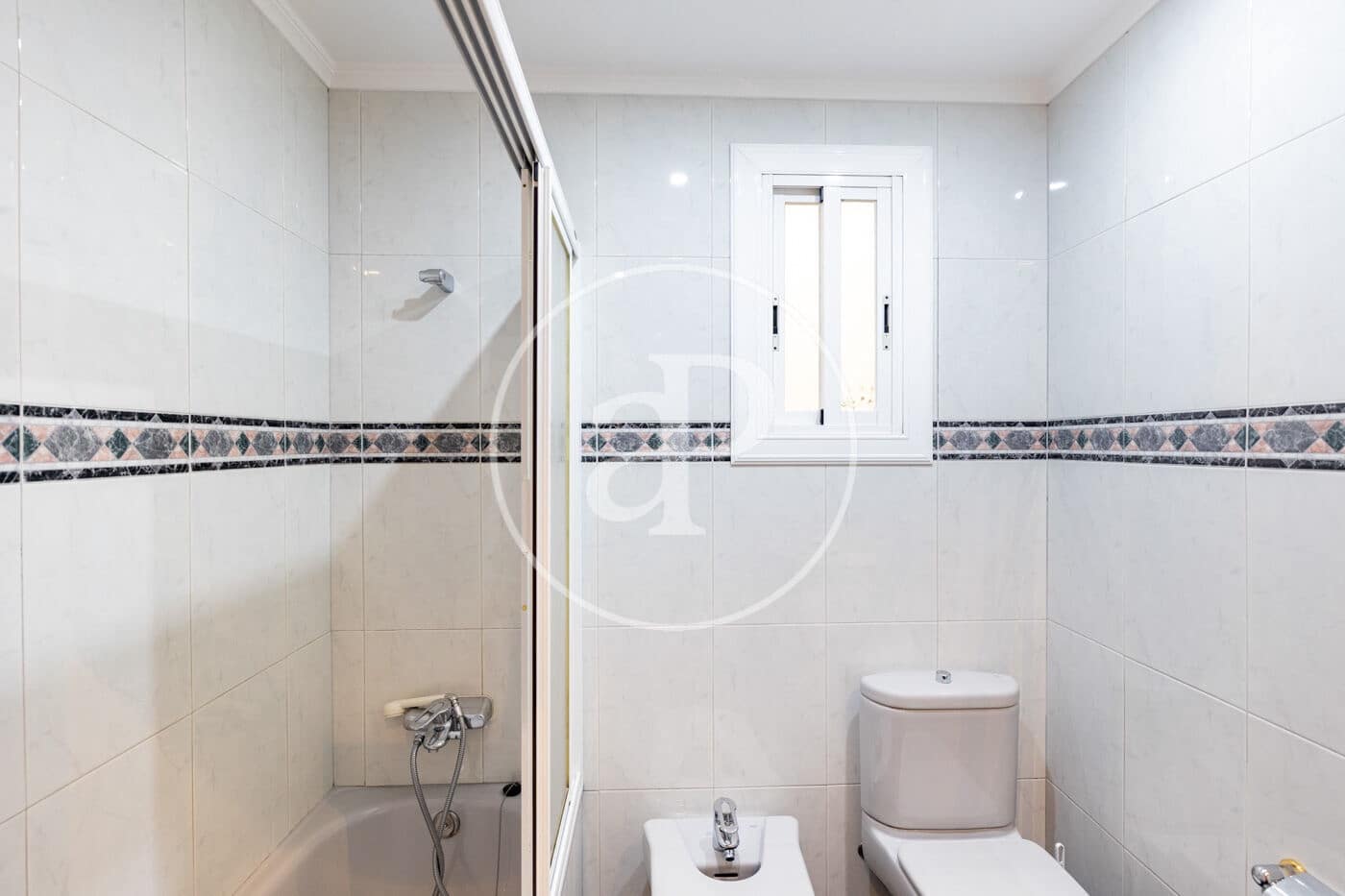 3 soverom Leilighet til salgs i Barcelona by - € 445 000 (Ref: 9977313)
