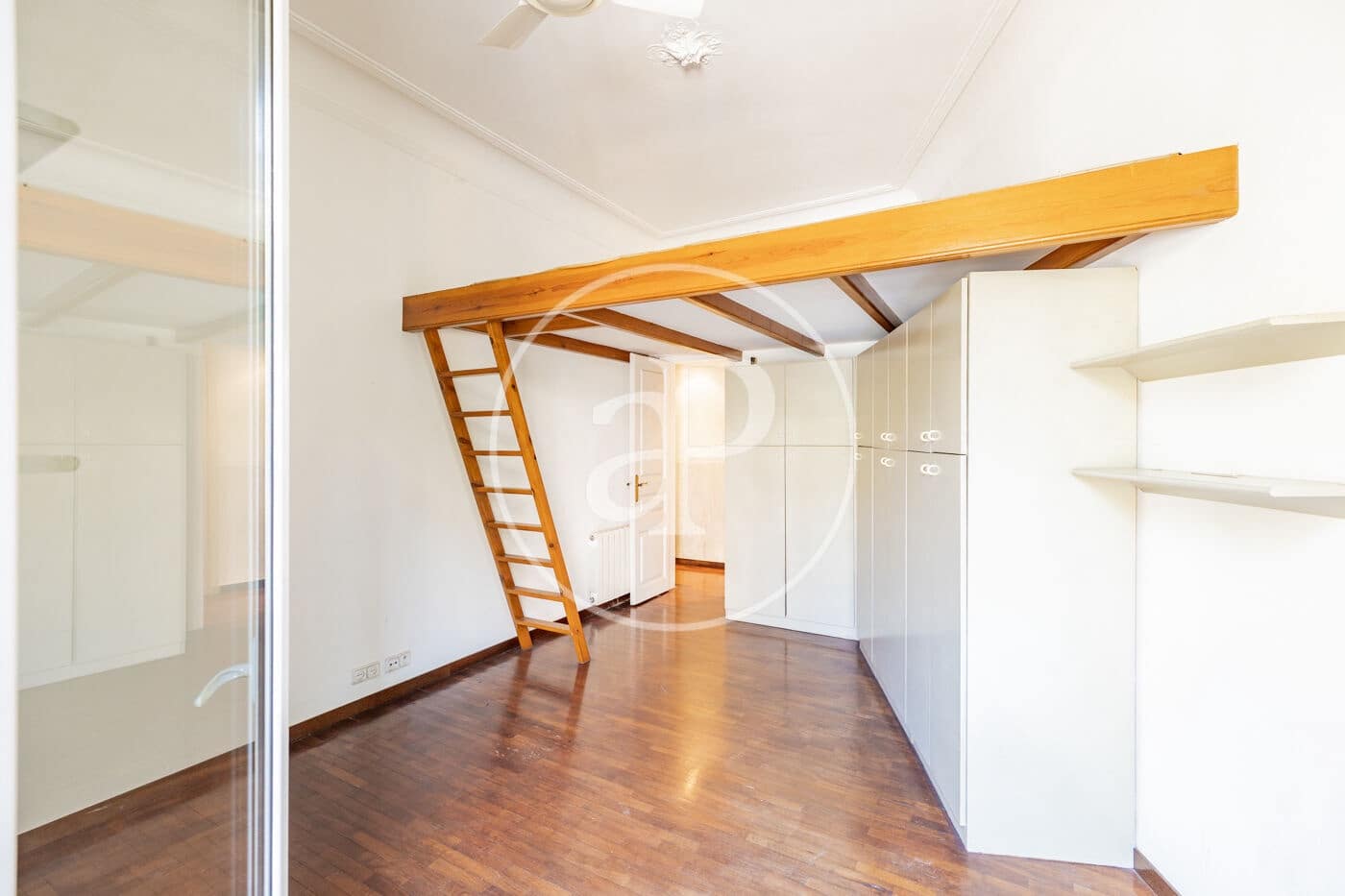 4 soveværelse Lejlighed til salg i Barcelona by - € 895.000 (Ref: 9978829)