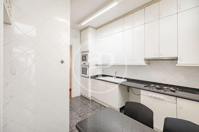 4 soveværelse Lejlighed til salg i La Dreta de L'Eixample, Barcelona by - € 895.000 (Ref: 9978829)
