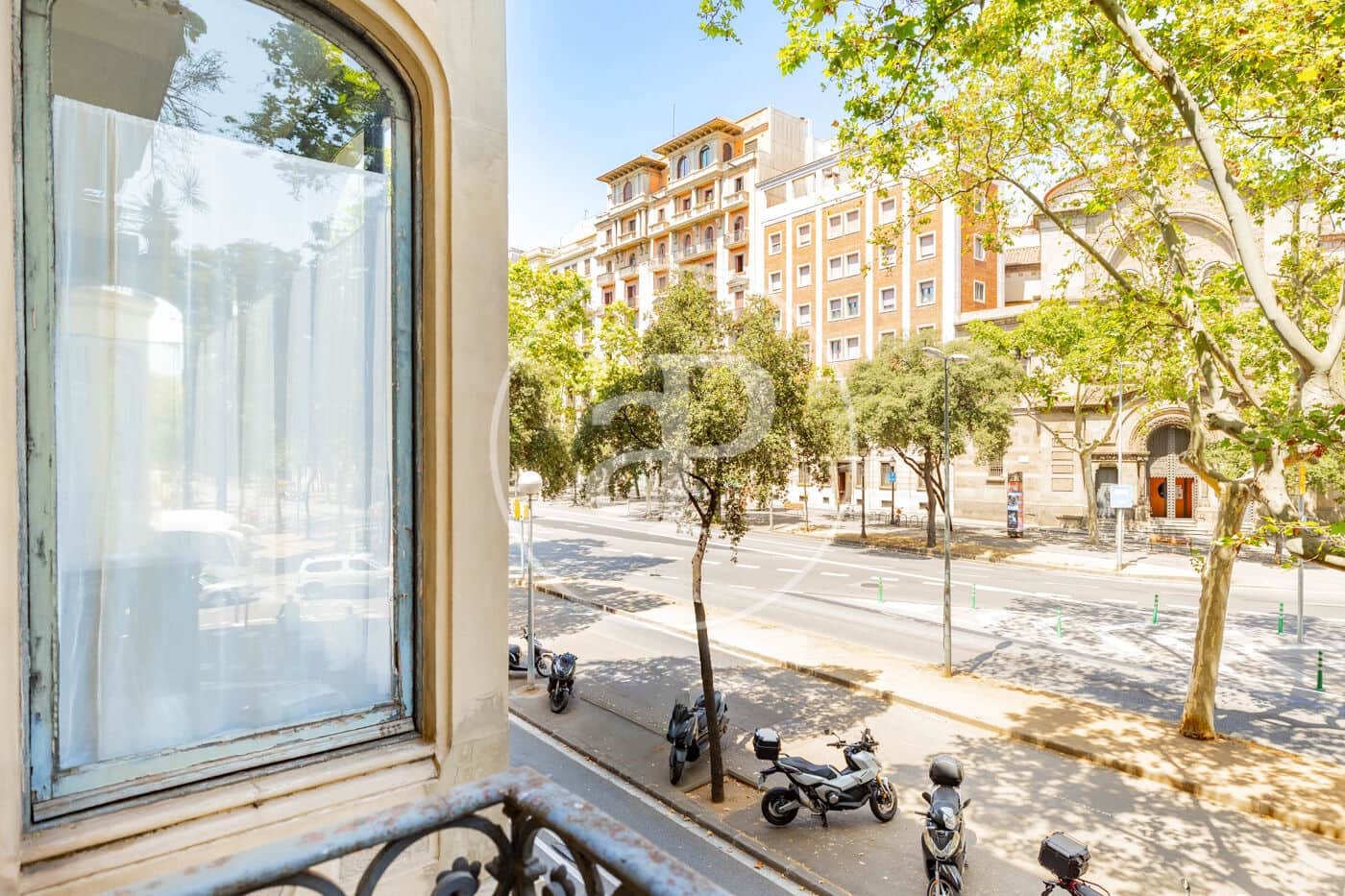 4 soveværelse Lejlighed til salg i Barcelona by - € 895.000 (Ref: 9978829)