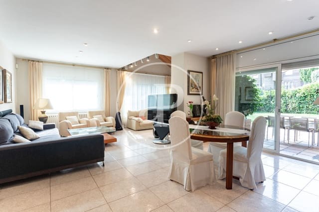 4 chambre Villa/Maison à vendre à Bellaterra, Cerdanyola del Vallès avec piscine - 1 380 000 € (Ref: 9983010)