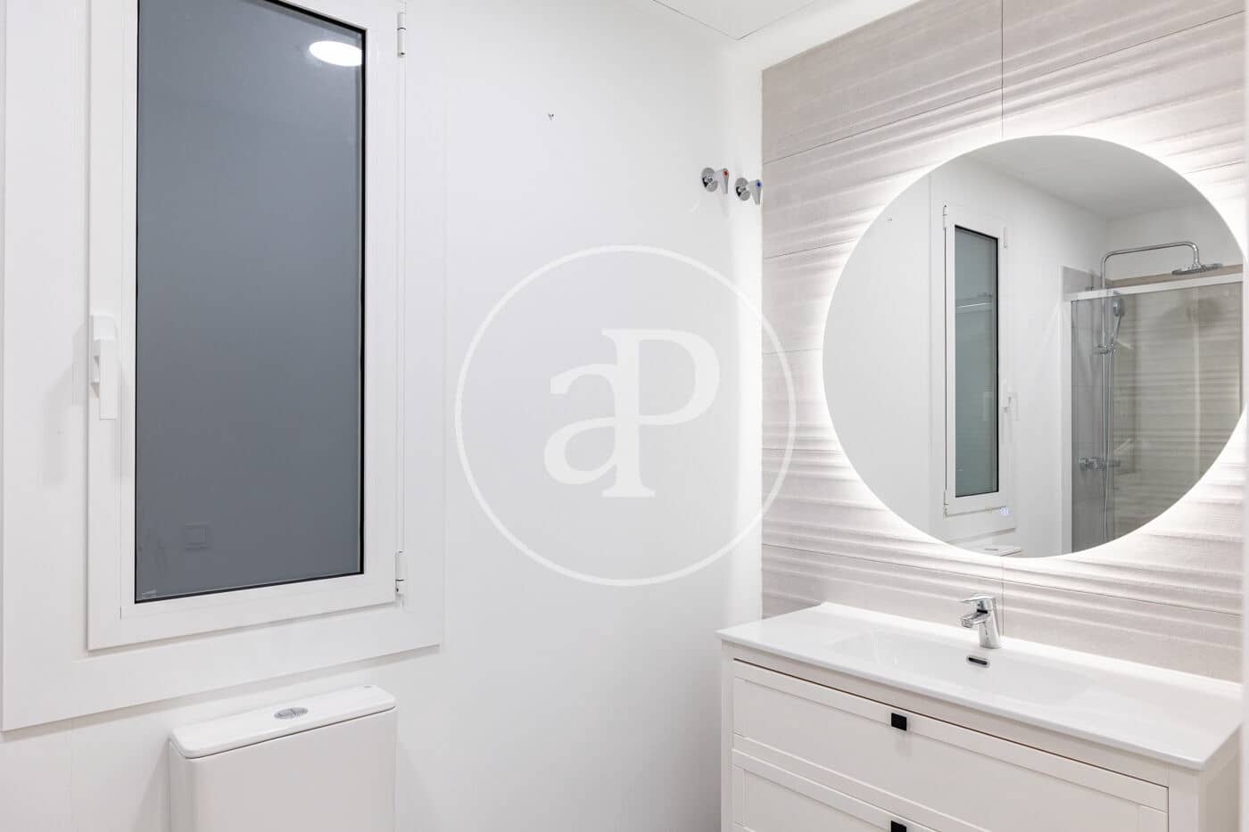 Apartamento de 3 habitaciones en Barcelona ciudad en venta - 670.000 € (Ref: 9983011)