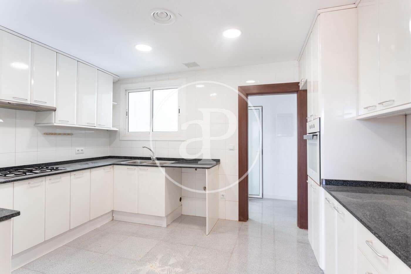 4 camera da letto Appartamento da affittare in Barcelona citta - 2.900 € (Rif: 9984982)