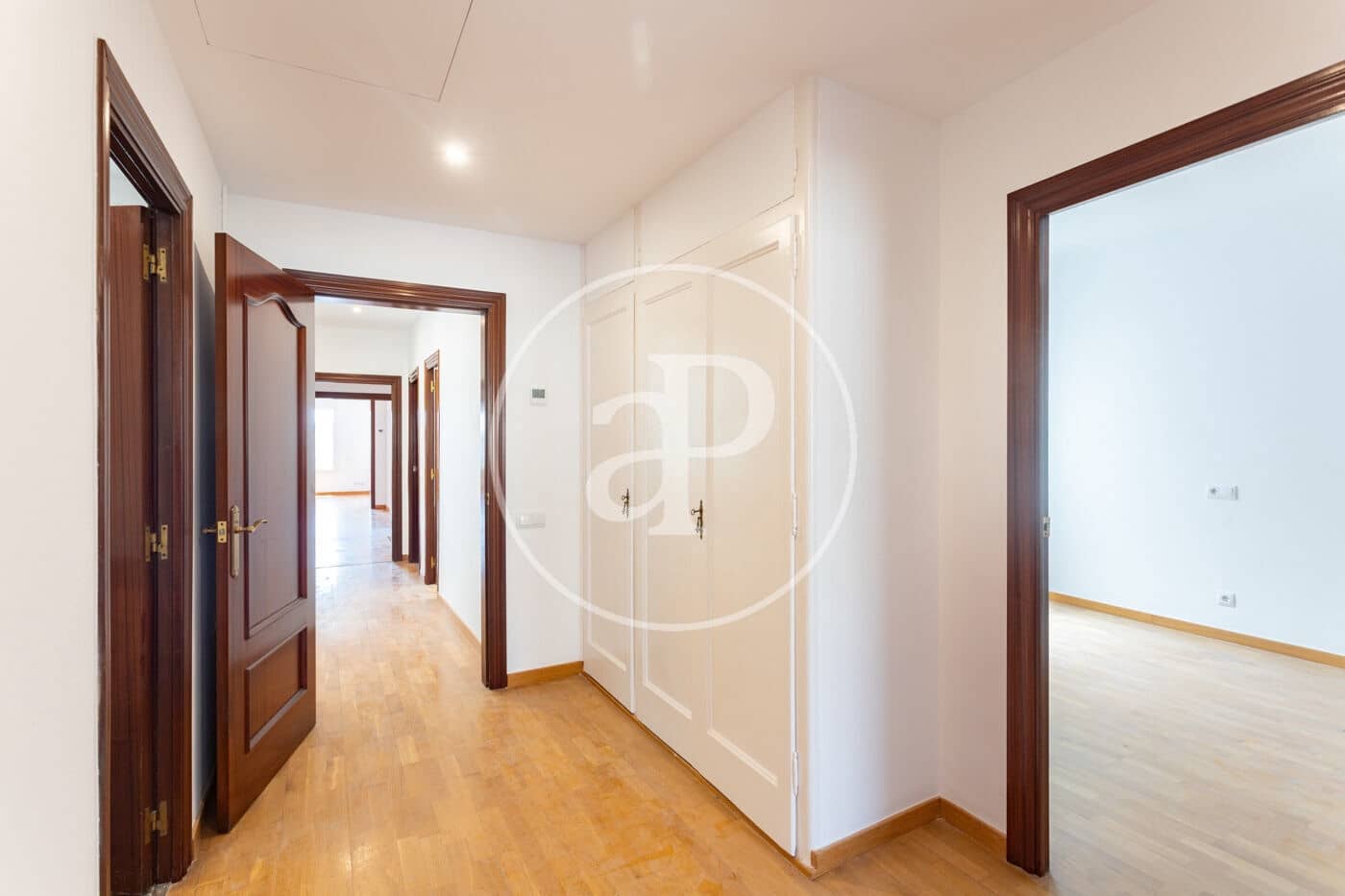 4 camera da letto Appartamento da affittare in Barcelona citta - 2.900 € (Rif: 9984982)