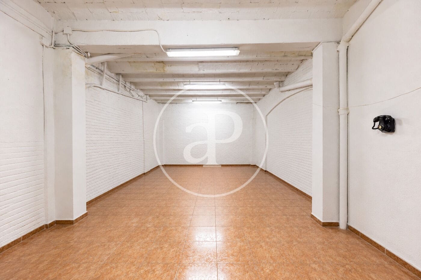 3 slaapkamer Villa te koop in Barcelona stad - € 750.000 (Ref: 9984983)
