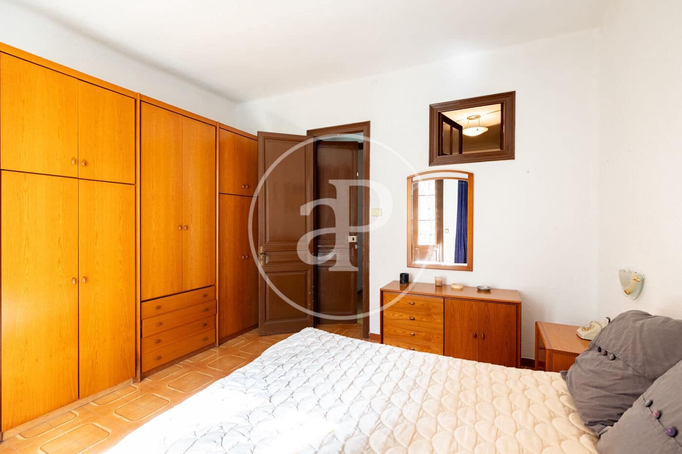 3 slaapkamer Villa te koop in Barcelona stad - € 750.000 (Ref: 9984983)