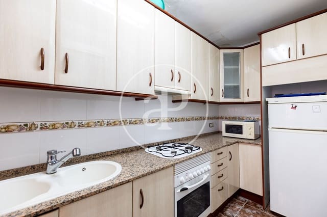 3 slaapkamer Villa te koop in La Maternitat i Sant Ramon, Barcelona stad - € 750.000 (Ref: 9984983)