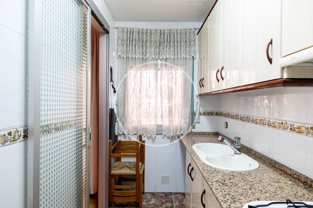 3 slaapkamer Villa te koop in La Maternitat i Sant Ramon, Barcelona stad - € 750.000 (Ref: 9984983)