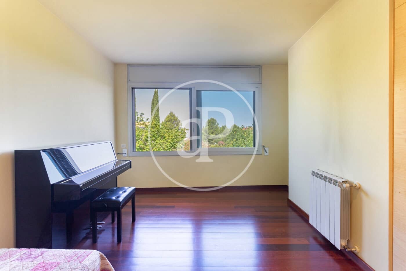 6 bedroom Villa for sale in Sant Cugat del Valles with pool - € 1,980,000 (Ref: 9984984)
