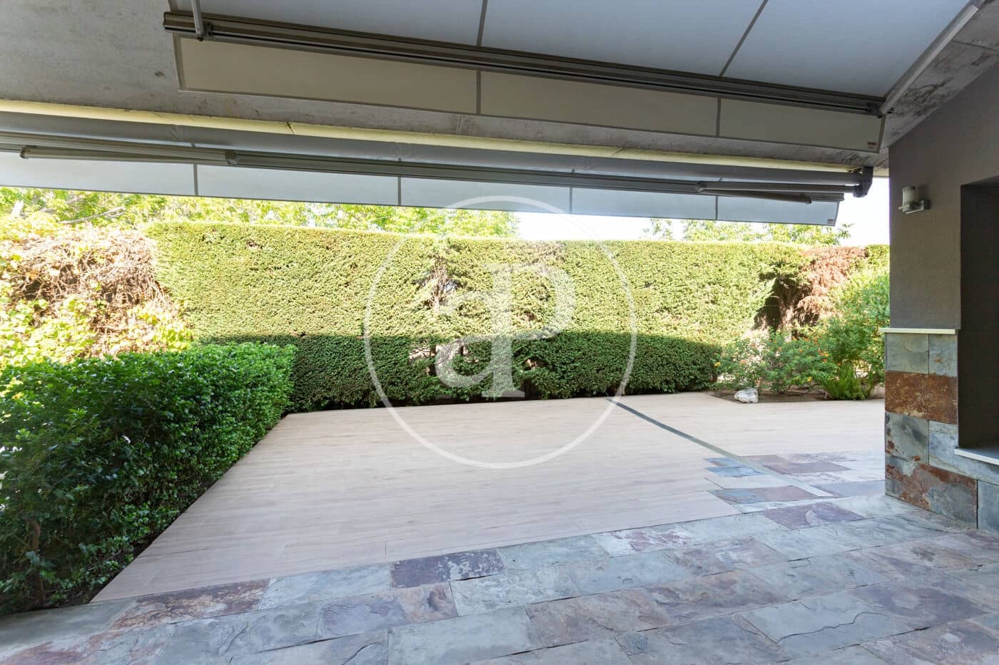 6 bedroom Villa for sale in Sant Cugat del Valles with pool - € 1,980,000 (Ref: 9984984)