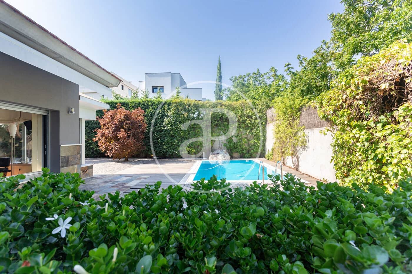 6 bedroom Villa for sale in Sant Cugat del Valles with pool - € 1,980,000 (Ref: 9984984)