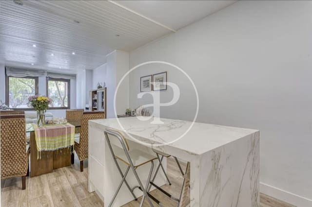 3 slaapkamer Appartement te koop in Les Corts, Barcelona stad met zwembad - € 640.000 (Ref: 9984985)