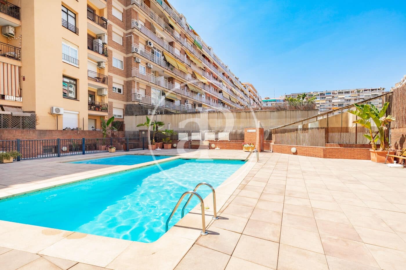 3 bedroom Apartment for sale in Barcelona city with pool garage - € 640,000 (Ref: 9984985)