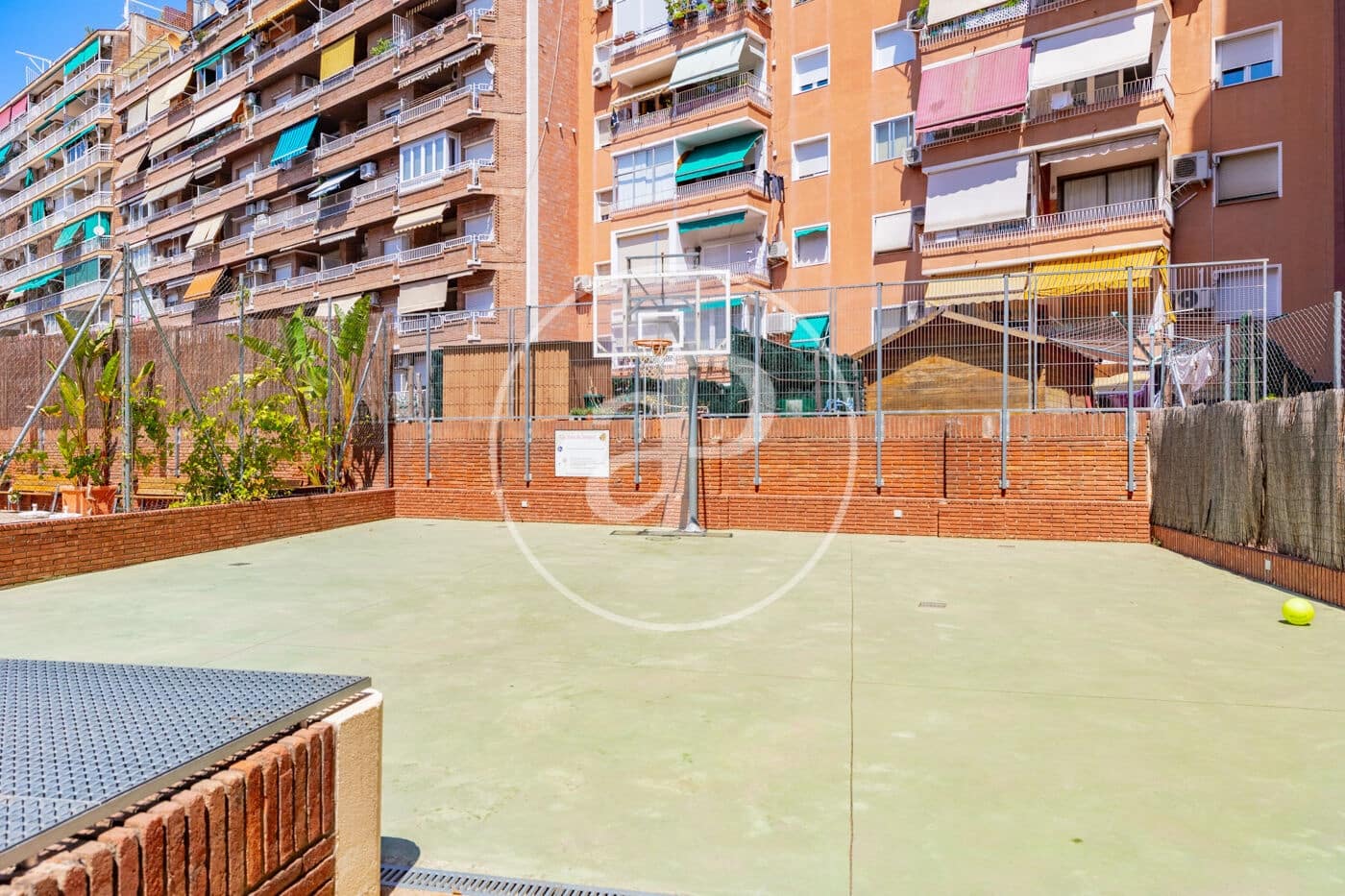 3 bedroom Apartment for sale in Barcelona city with pool garage - € 640,000 (Ref: 9984985)