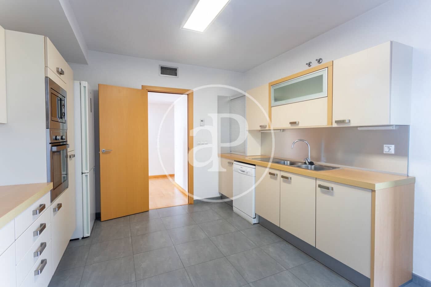 4 camera da letto Appartamento da affittare in Mataro con garage - 1.740 € (Rif: 9986861)
