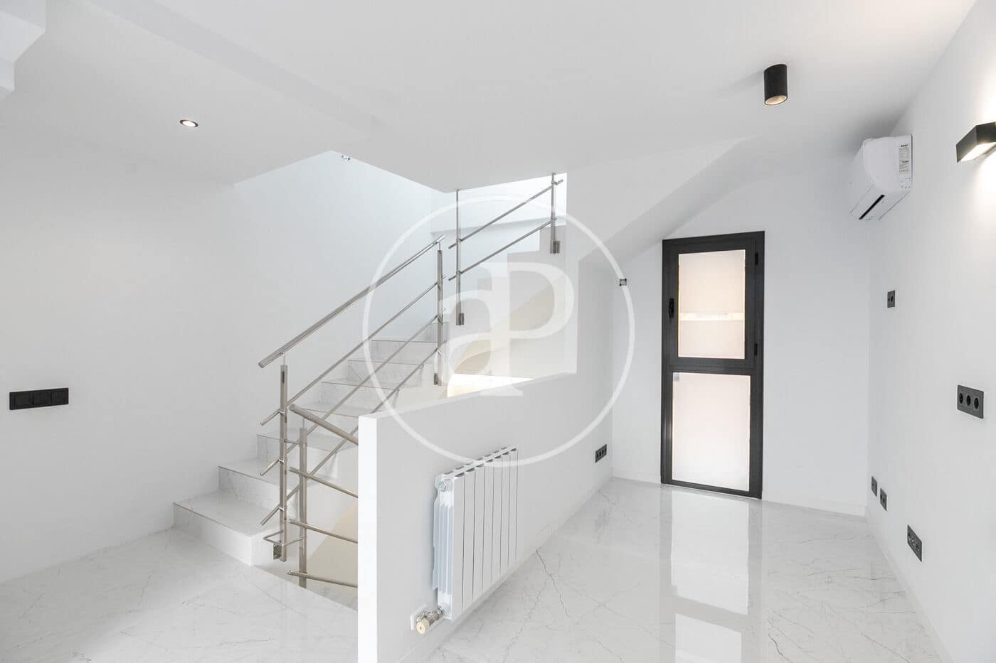 4 makuuhuone Huvila myytävänä paikassa Sant Just Desvern - 1 270 000 € (Ref: 9986862)