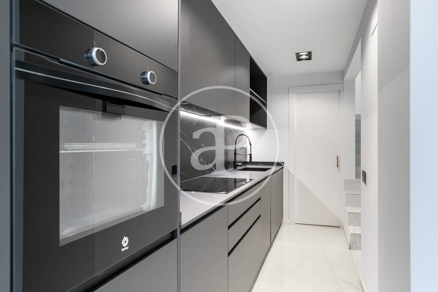 4 makuuhuone Huvila myytävänä paikassa Sant Just Desvern - 1 270 000 € (Ref: 9986862)