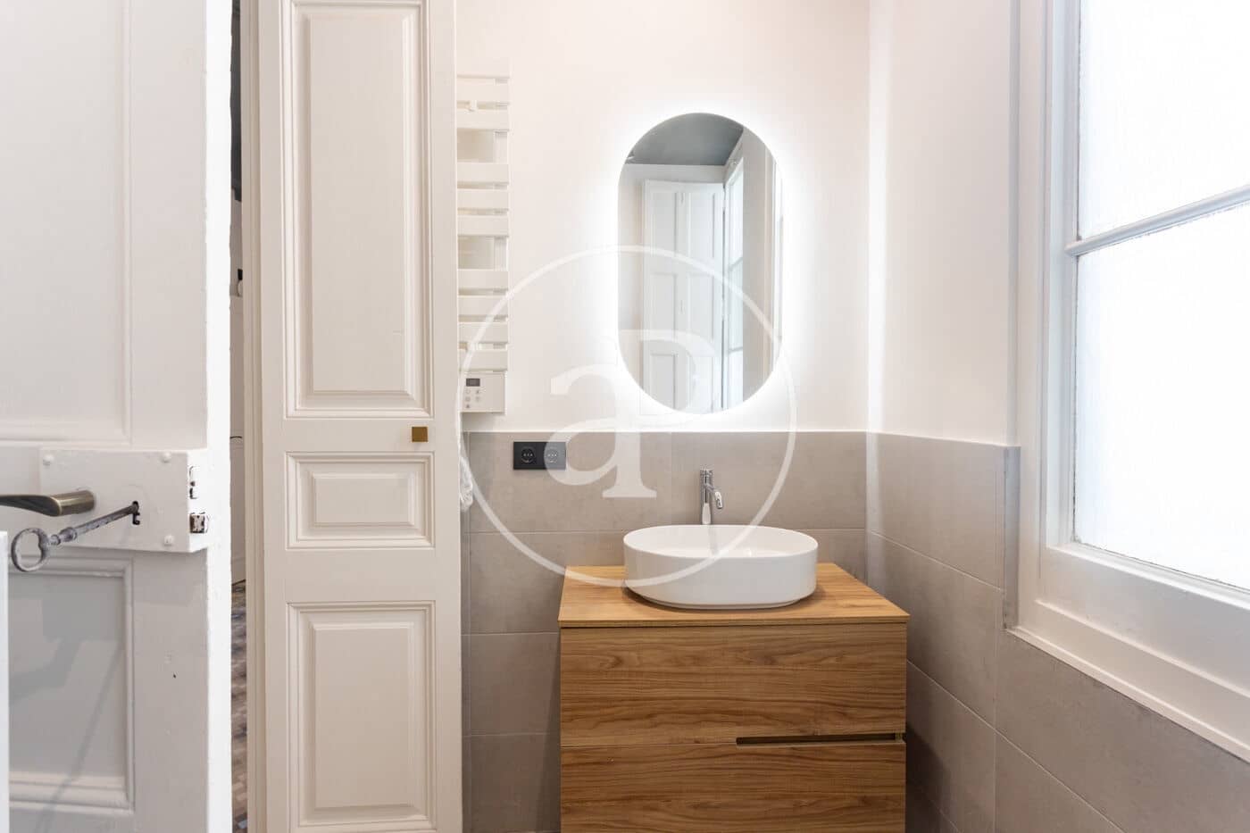 Appartement de 4 chambres à louer à Barcelone ville - 5 600 € (Ref: 9994218)