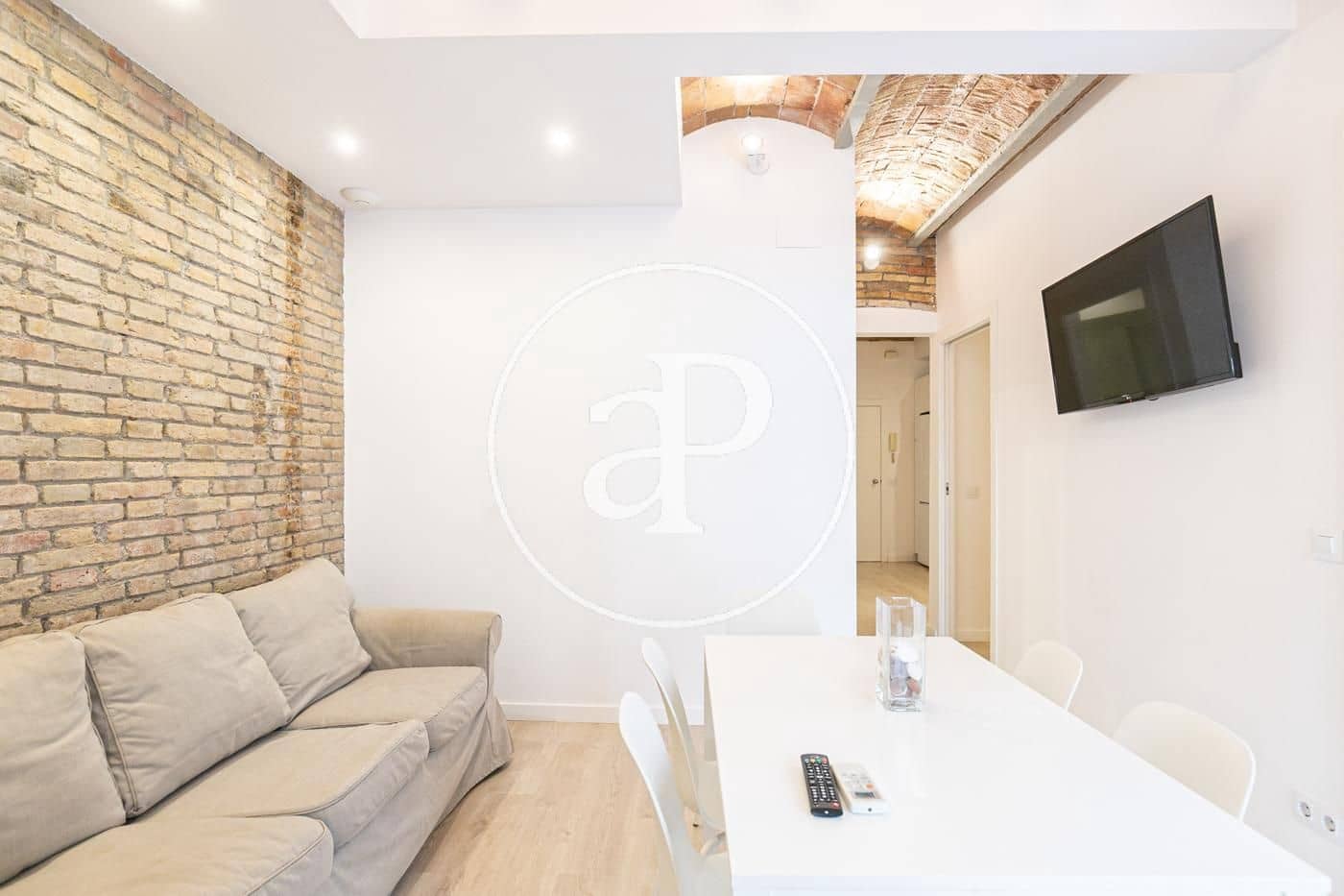 Apartamento de 2 habitaciones en Barcelona ciudad en alquiler - 2.850 € (Ref: 9994219)