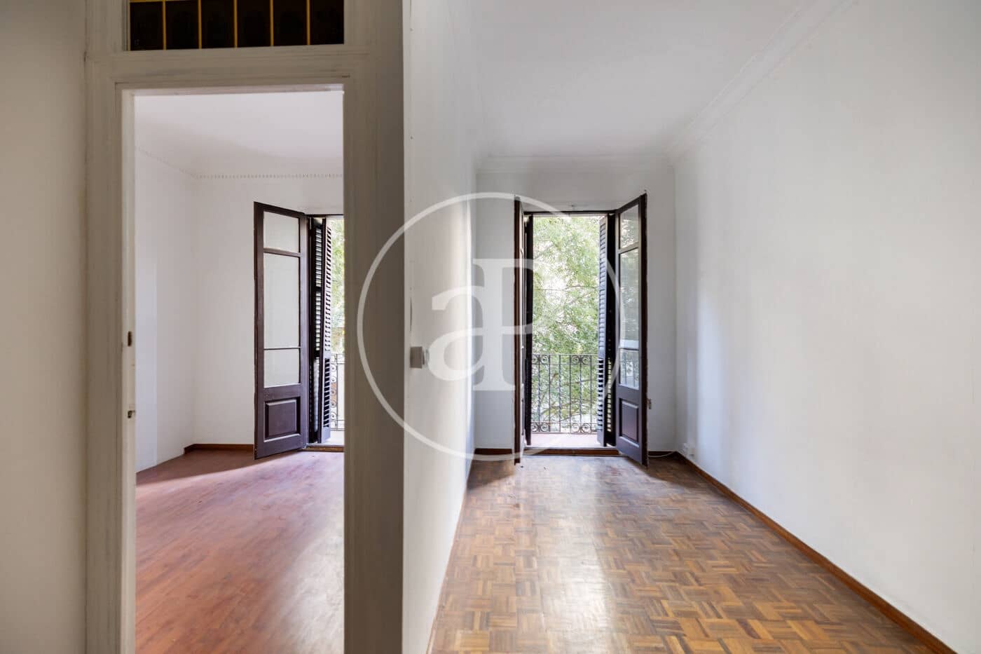 Apartamento de 4 habitaciones en Barcelona ciudad en venta - 375.000 € (Ref: 9997121)