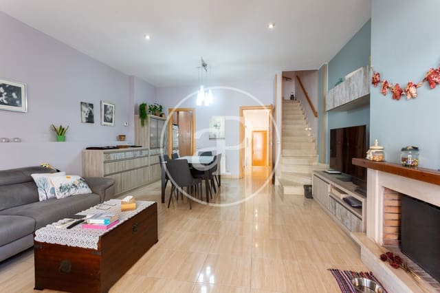 4 sypialnia Willa na sprzedaż w Cerdanyola del Vallès z garażem - 615 000 € (Ref: 9997122)