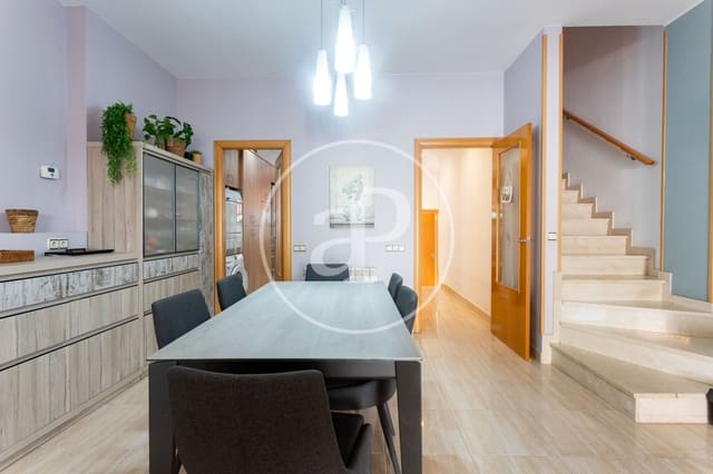 4 sypialnia Willa na sprzedaż w Cerdanyola del Vallès z garażem - 615 000 € (Ref: 9997122)