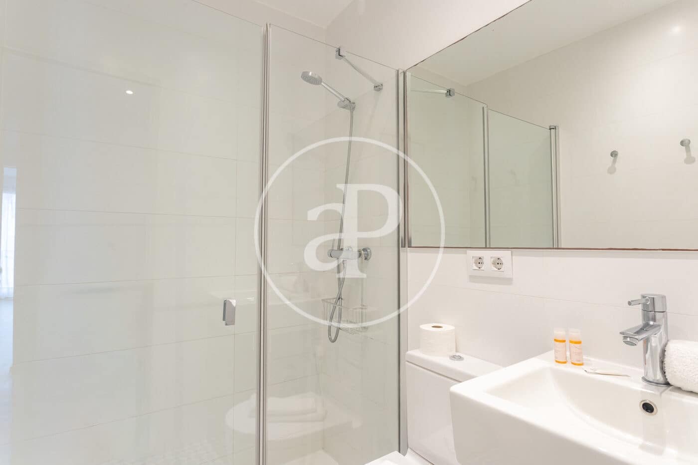 2 sypialnia Apartament do wynajęcia w Miasto Barcelona - 2 650 € (Ref: 9998808)