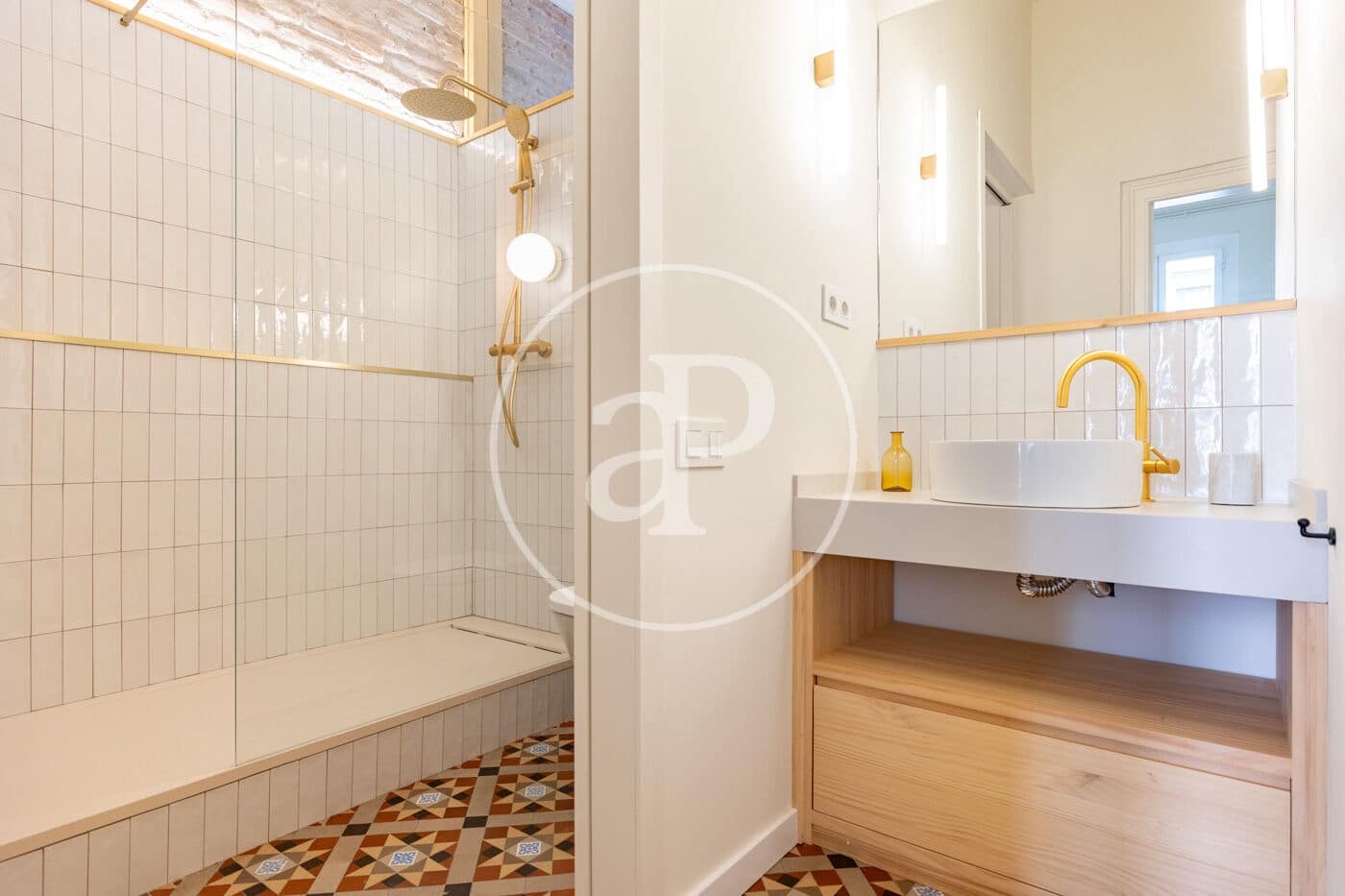 4 soveværelse Lejlighed til salg i Barcelona by - € 1.770.000 (Ref: 9998810)