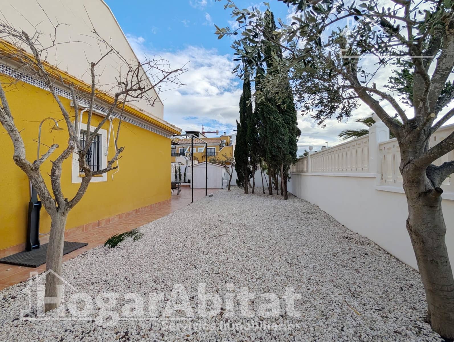 3 Zimmer Wohnung zu verkaufen in Arenales del Sol mit Pool Garage - 349.000 € (Ref: 10003743)
