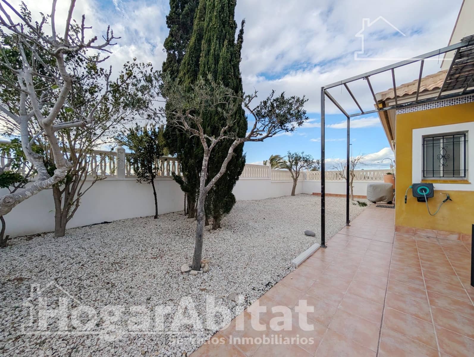 3 Zimmer Wohnung zu verkaufen in Arenales del Sol mit Pool Garage - 349.000 € (Ref: 10003743)