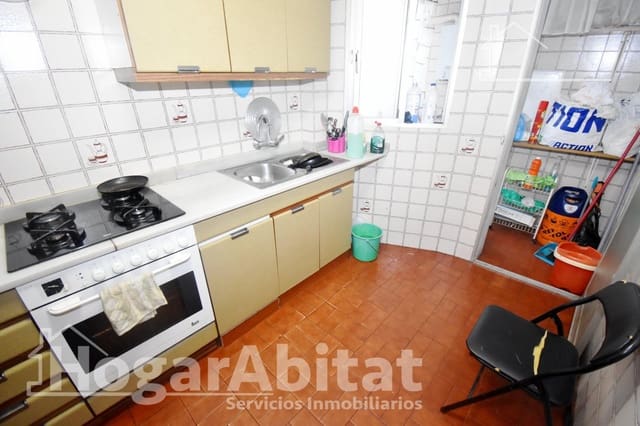 Piso de 4 habitaciones en Castelló de la Plana en venta - 139.900 € (Ref: 10003750)