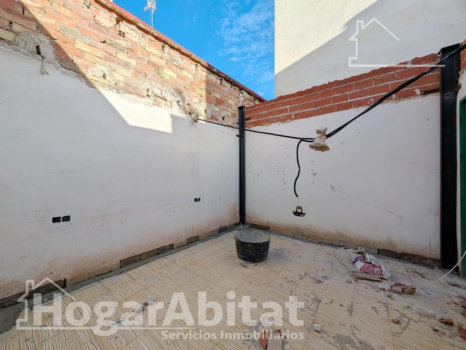 Casa de 3 habitaciones en Santa Pola en venta - 220.000 € (Ref: 10003754)