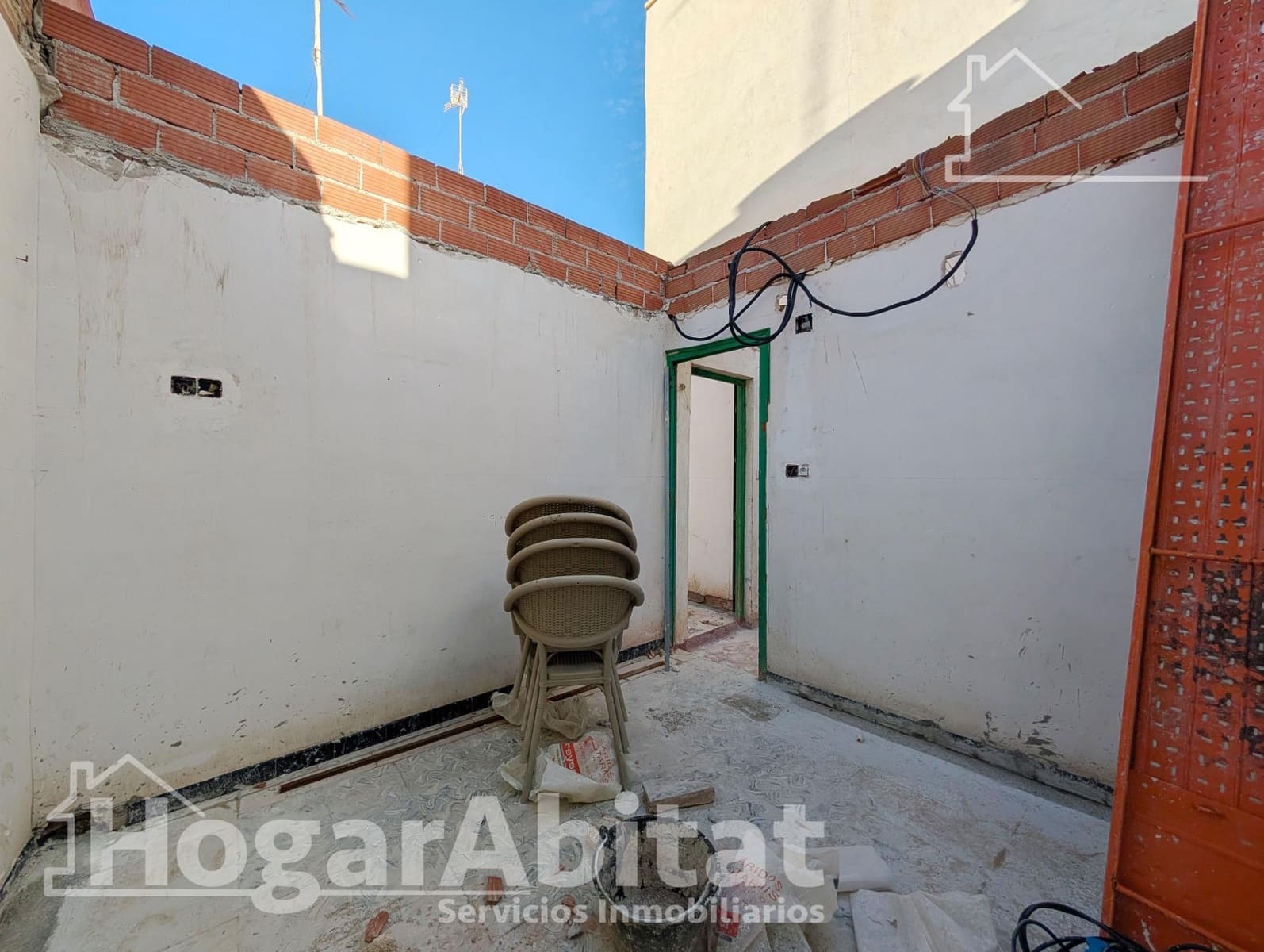 Casa de 3 habitaciones en Santa Pola en venta - 220.000 € (Ref: 10003754)