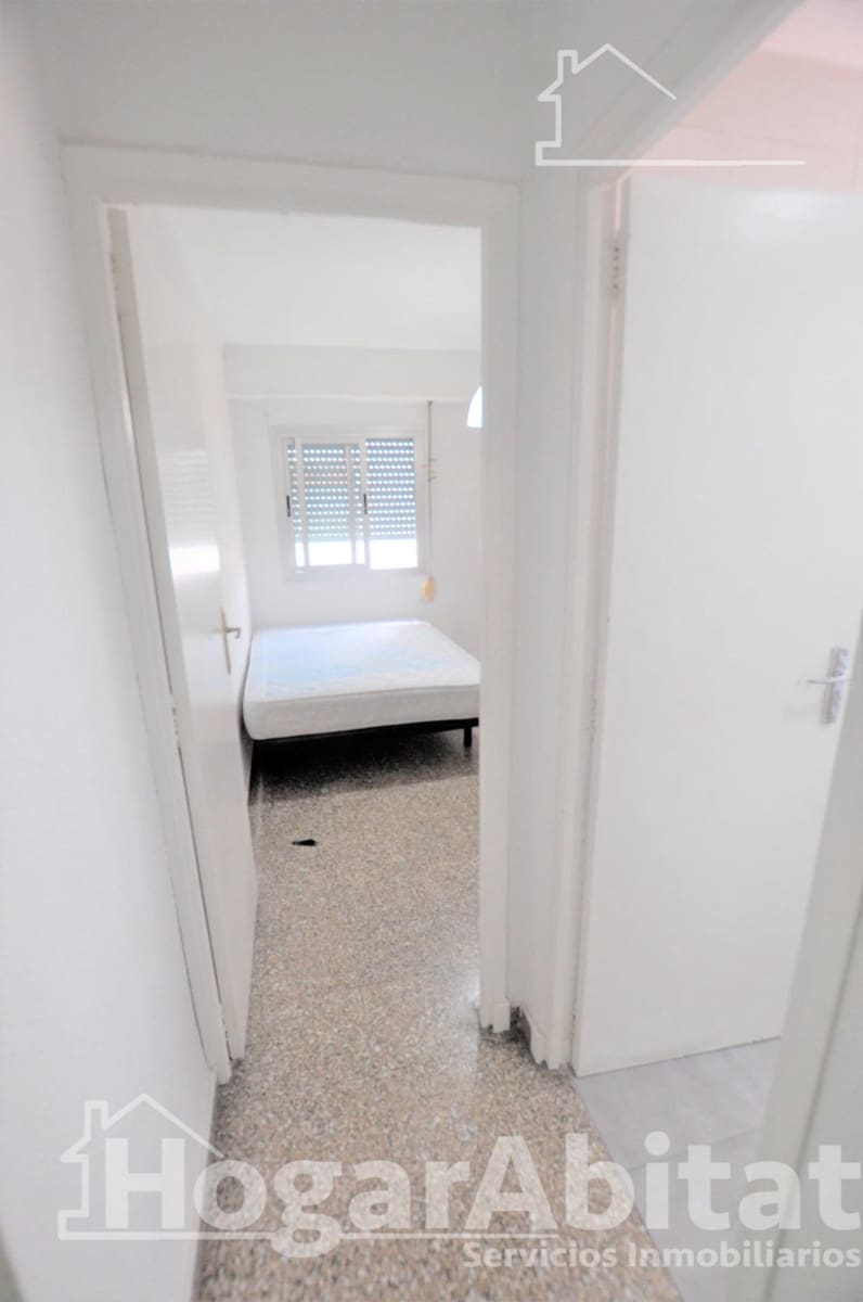3 bedroom Flat for sale in Mislata - € 250,000 (Ref: 10009167)
