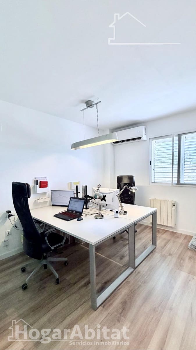 3 chambre Villa/Maison à vendre à Torrent avec piscine garage - 579 000 € (Ref: 10009169)