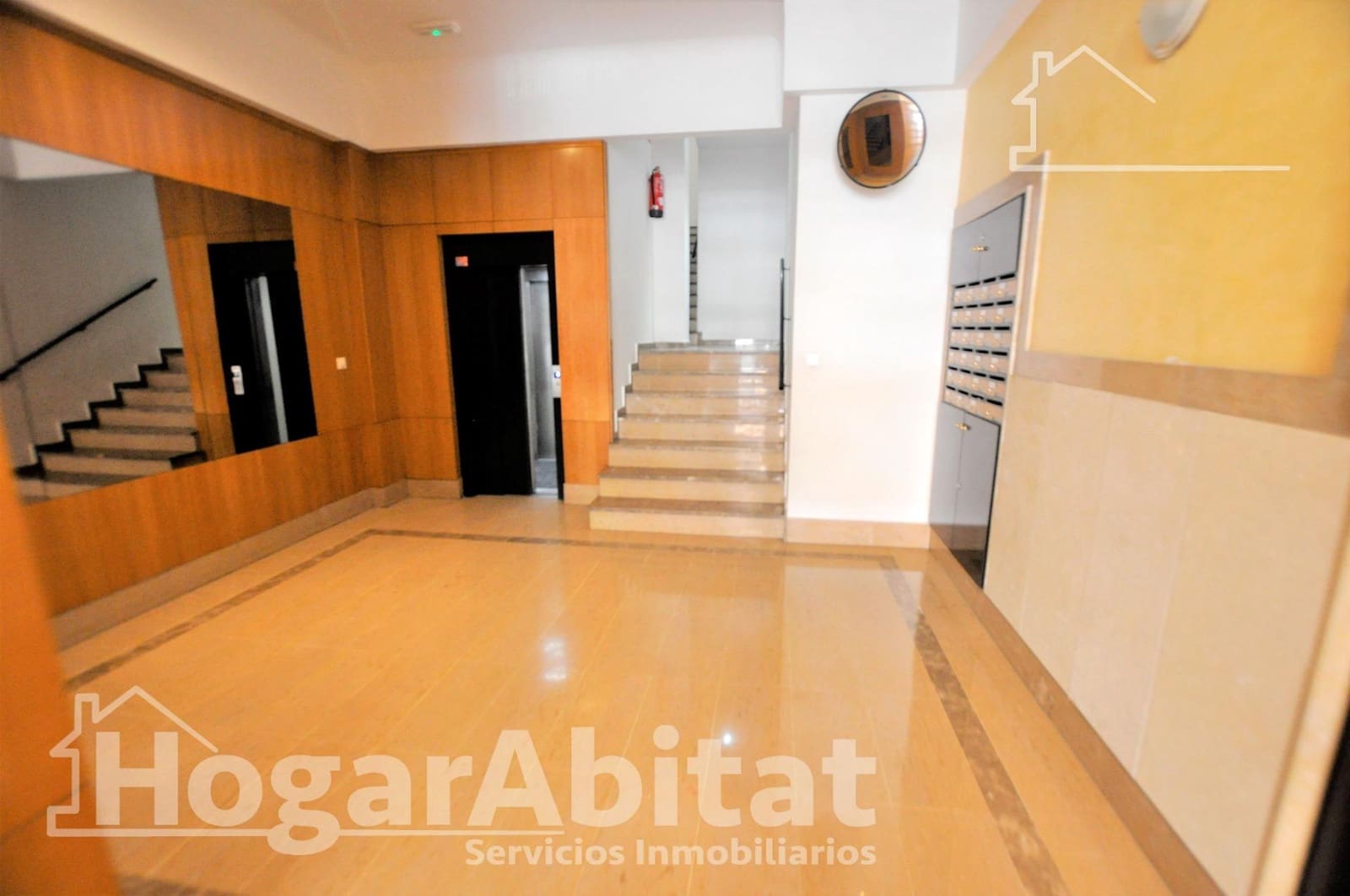 3 slaapkamer Flat te koop in Valencia stad - € 360.000 (Ref: 10009178)