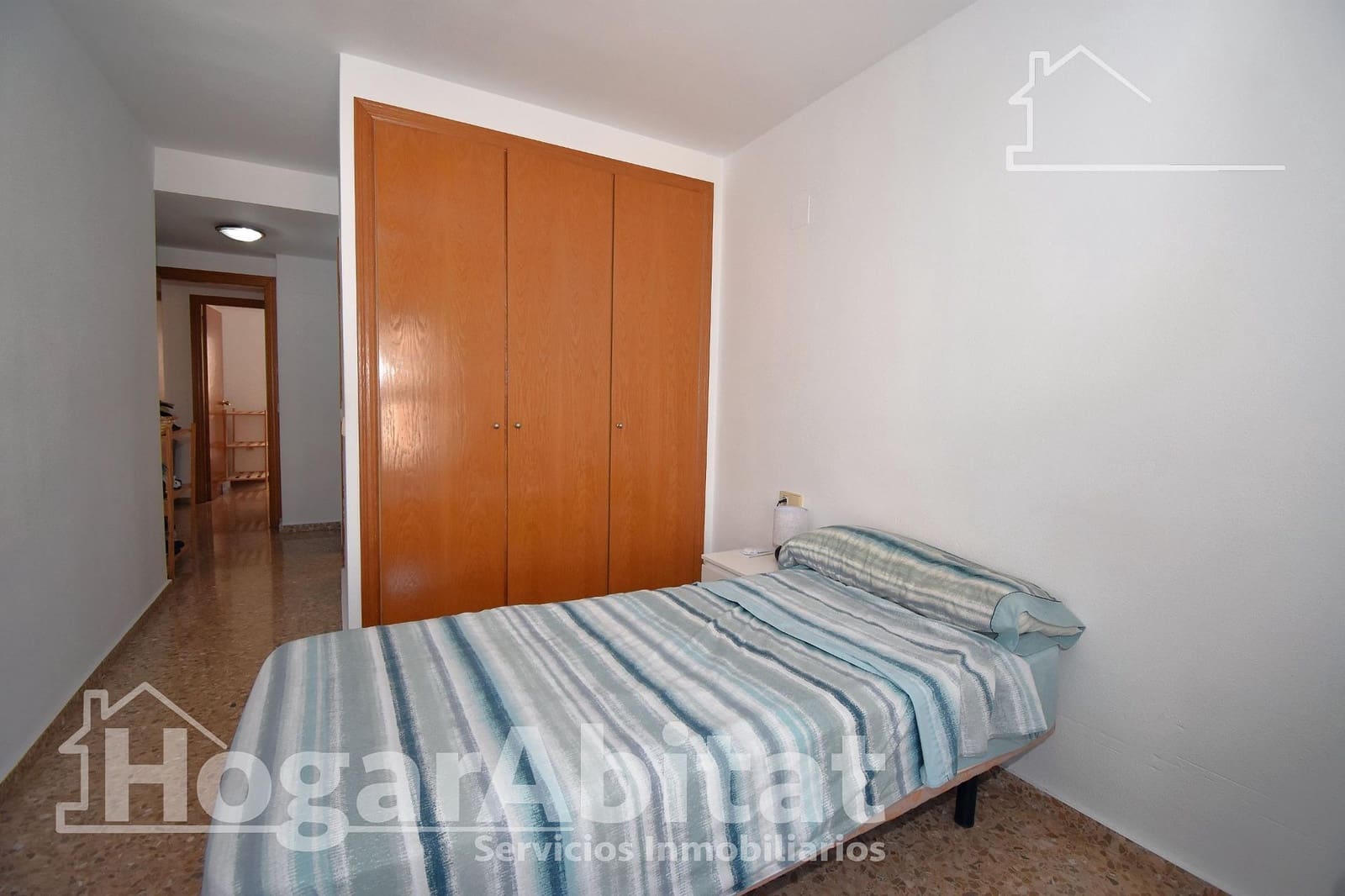 4 bedroom Flat for sale in Moncada with pool garage - € 262,000 (Ref: 10011529)