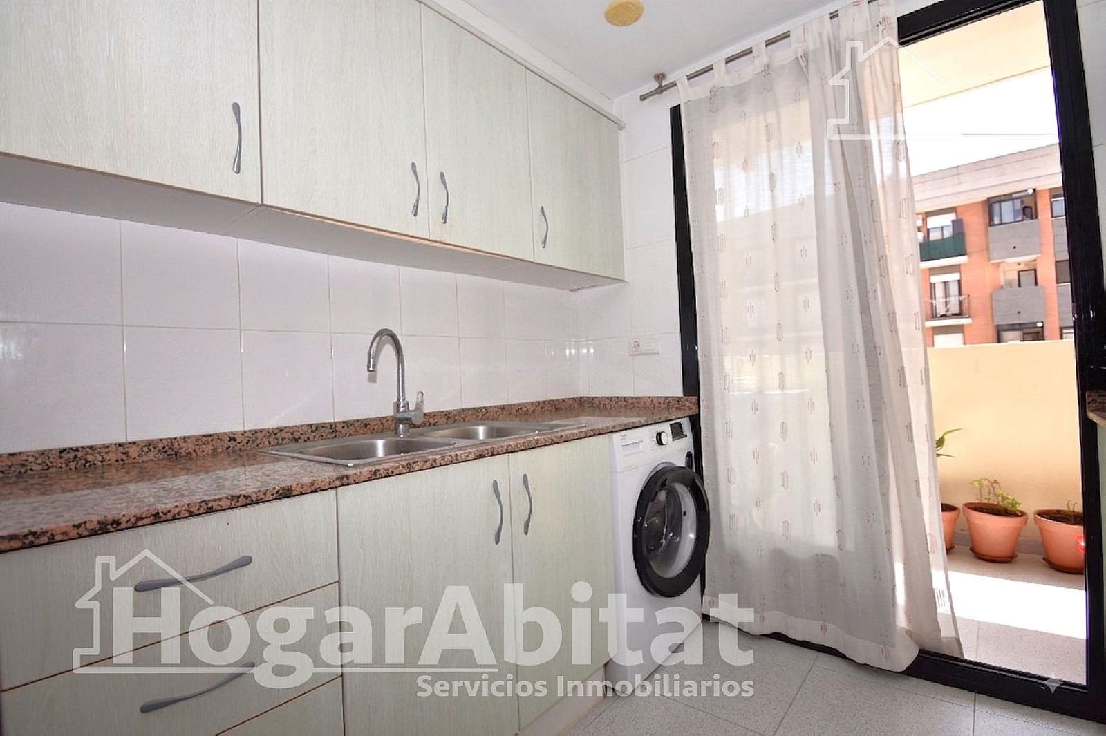 4 bedroom Flat for sale in Moncada with pool garage - € 262,000 (Ref: 10011529)